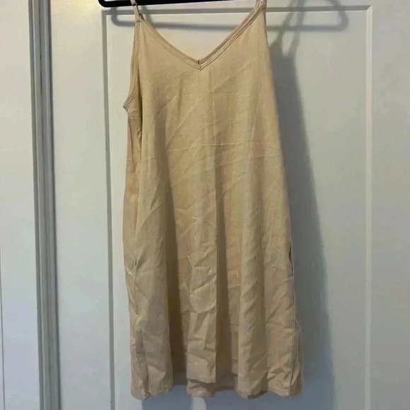 Maxi Dress  Size Medium - Picture 5 of 8